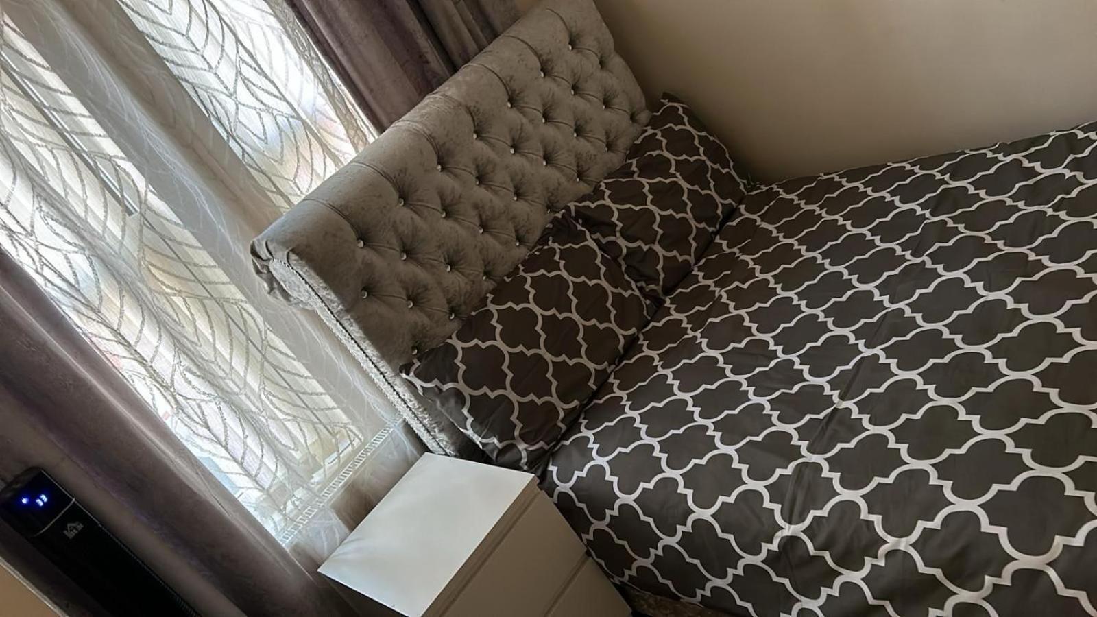 בדפורד Luxurious 2 Bed Apartment מראה חיצוני תמונה